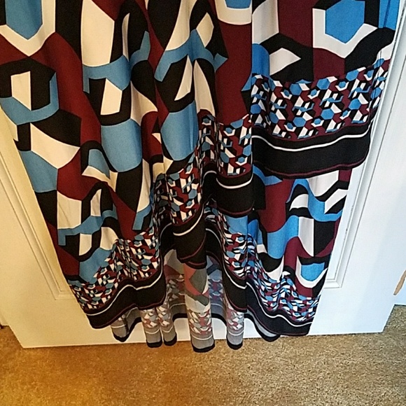 INC V neck dress hexagon dress - Picture 4 of 4